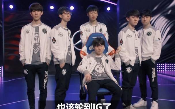 牌视角看